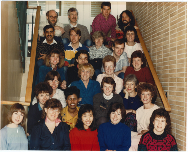 Photo of Master of Library and Information Science graduating class Winter 1988