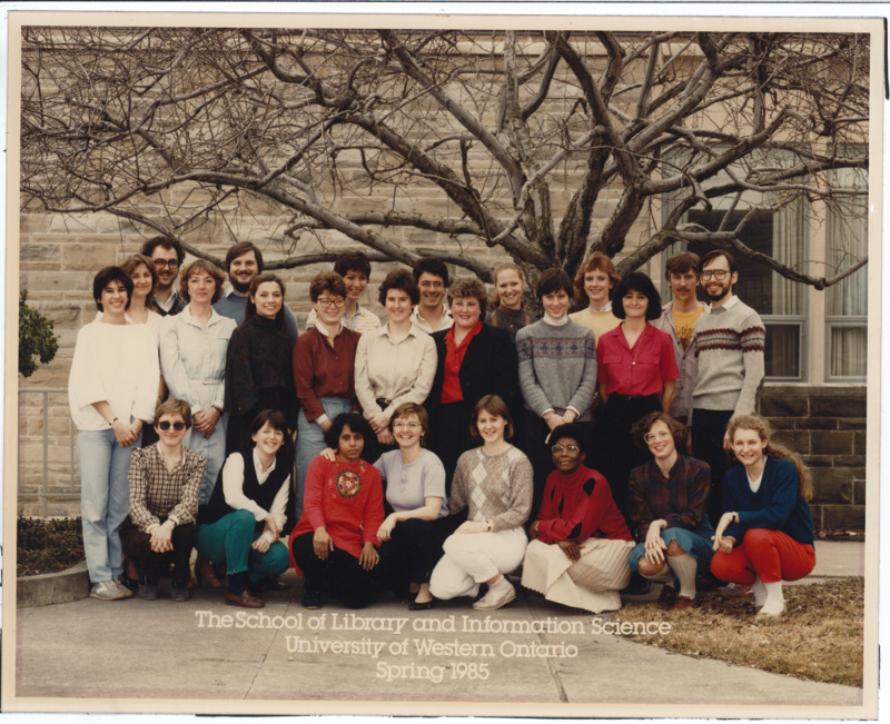 Photo of Master of Library and Information Science graduating class Spring 1985