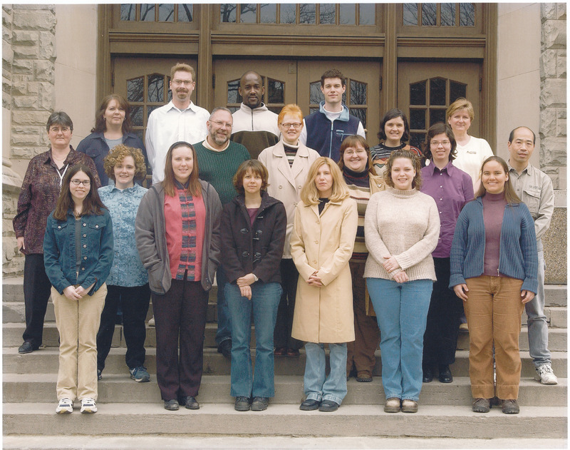Photo of Master of Library and Information Science Graduating Class Spring 2003